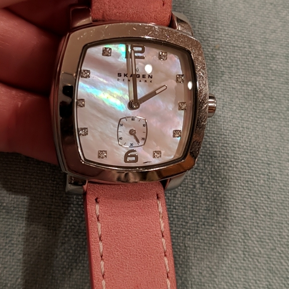 SKAGEN wristwatch - Picture 2 of 7